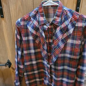 Vintage Plaid Button-Up Shirt in Red and Blue Casual Shirt